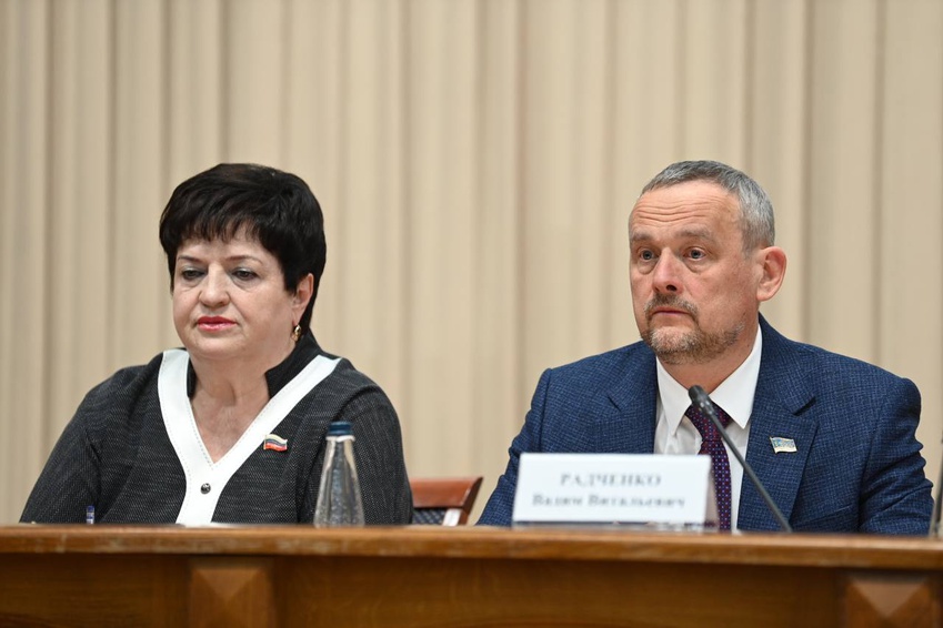 На фото слева направо: Любовь Киреева, Вадим Радченко